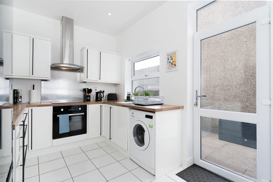 Kitchen (2)