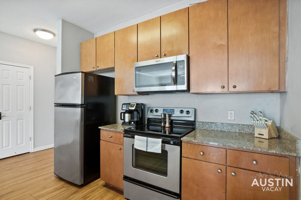 Fully equipped kitchen with all the essentials plus dishwasher