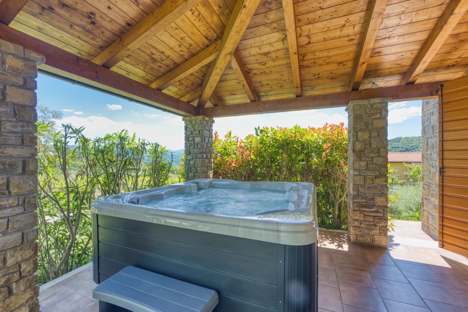 Terrace, Hot Tub for 6 people