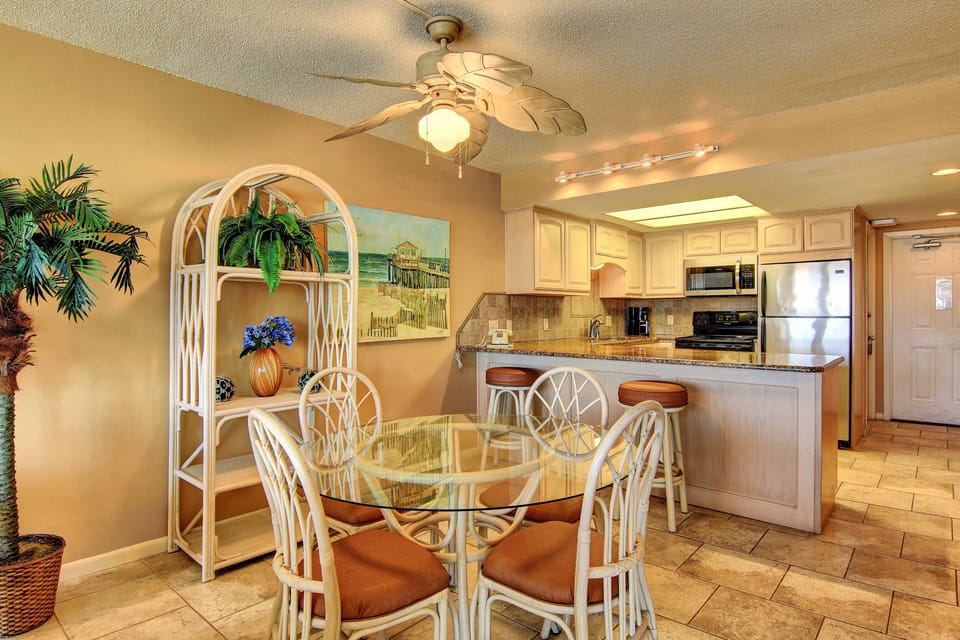 Dining Room/Kitchen