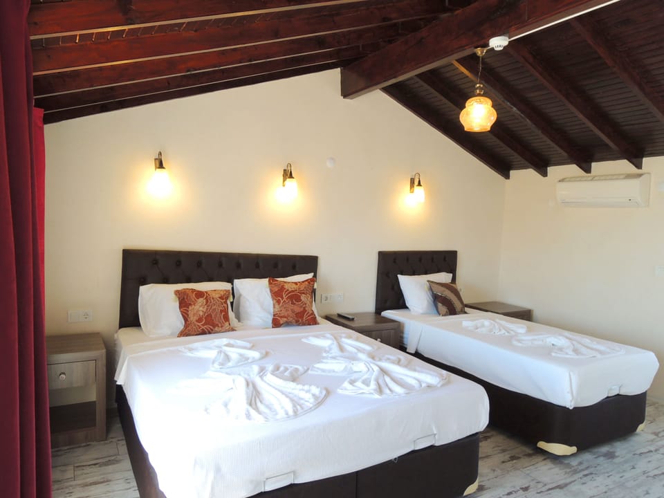 Panoramic Triple Room, Balcony, City View | In-room safe, desk, free WiFi, bed sheets
