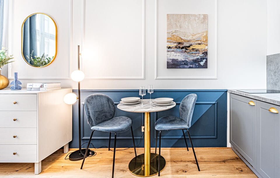 Dinning table