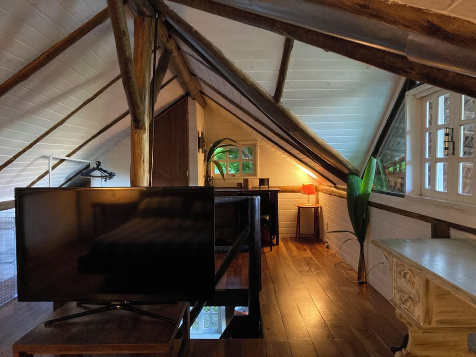 Chalet, Mountain View | Blackout drapes, iron/ironing board, WiFi (free)