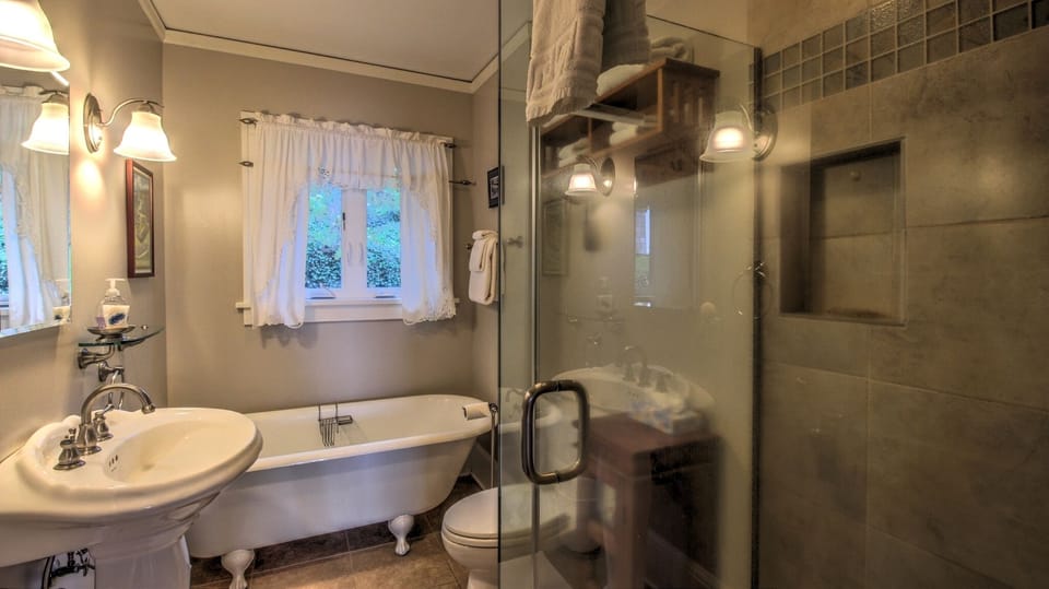 Neilson’s Second Bathroom - Second bathroom.