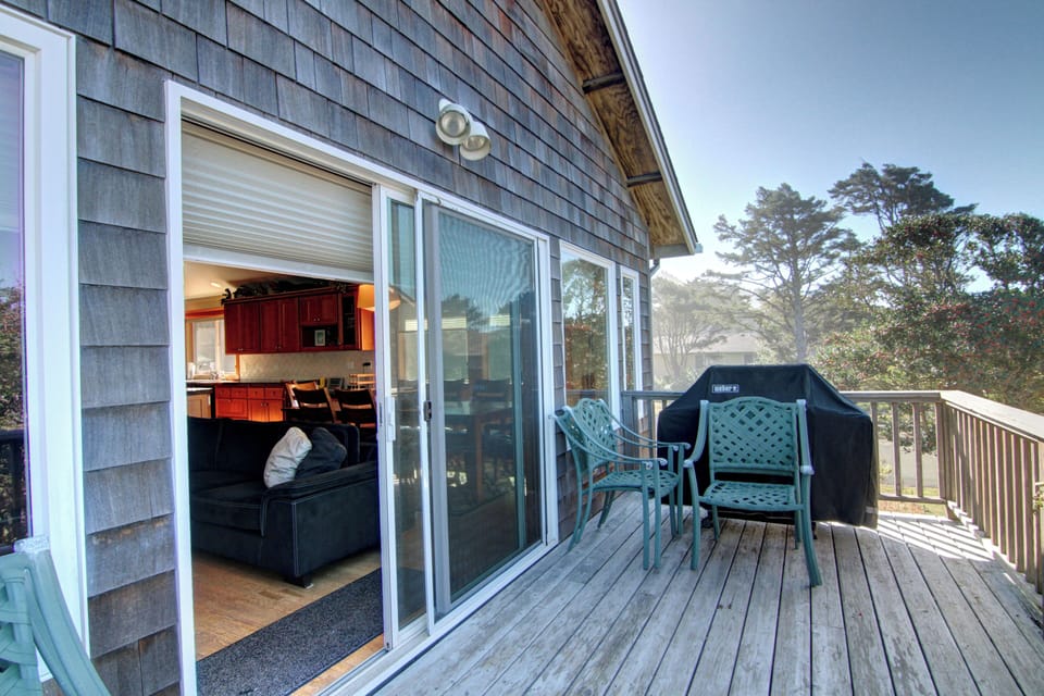 Oceanhouse Upper Deck - Upper deck.