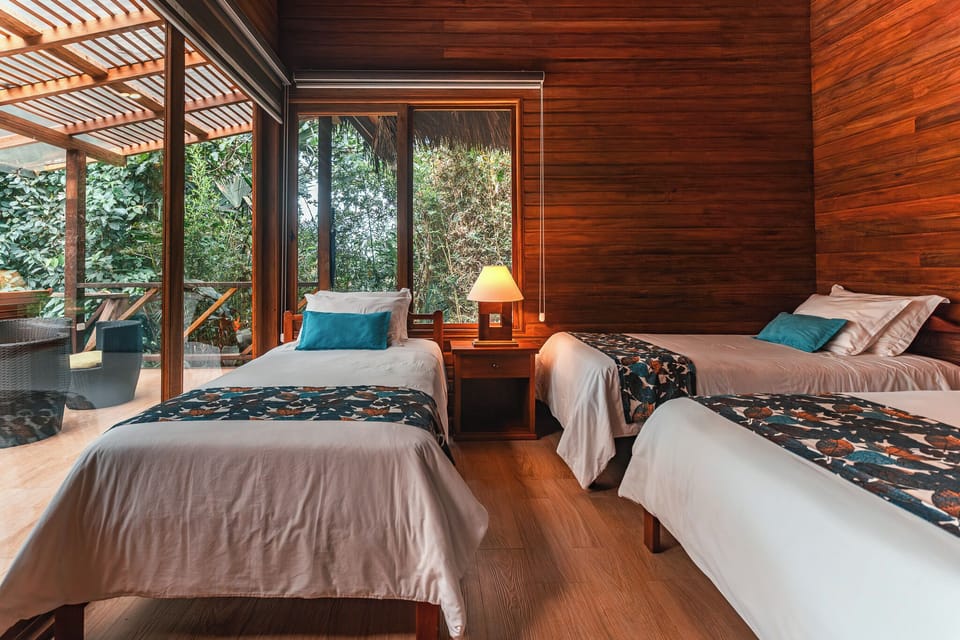 WiFi (free), bed sheets