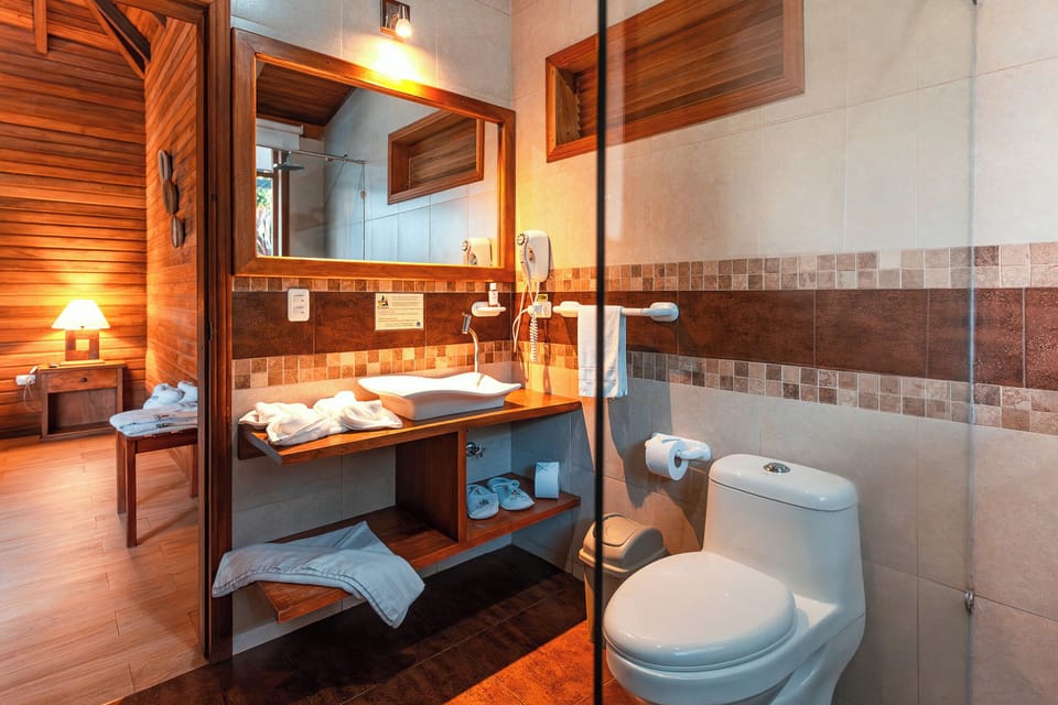 Cabin, River View | Bathroom | Shower, hair dryer, towels, soap