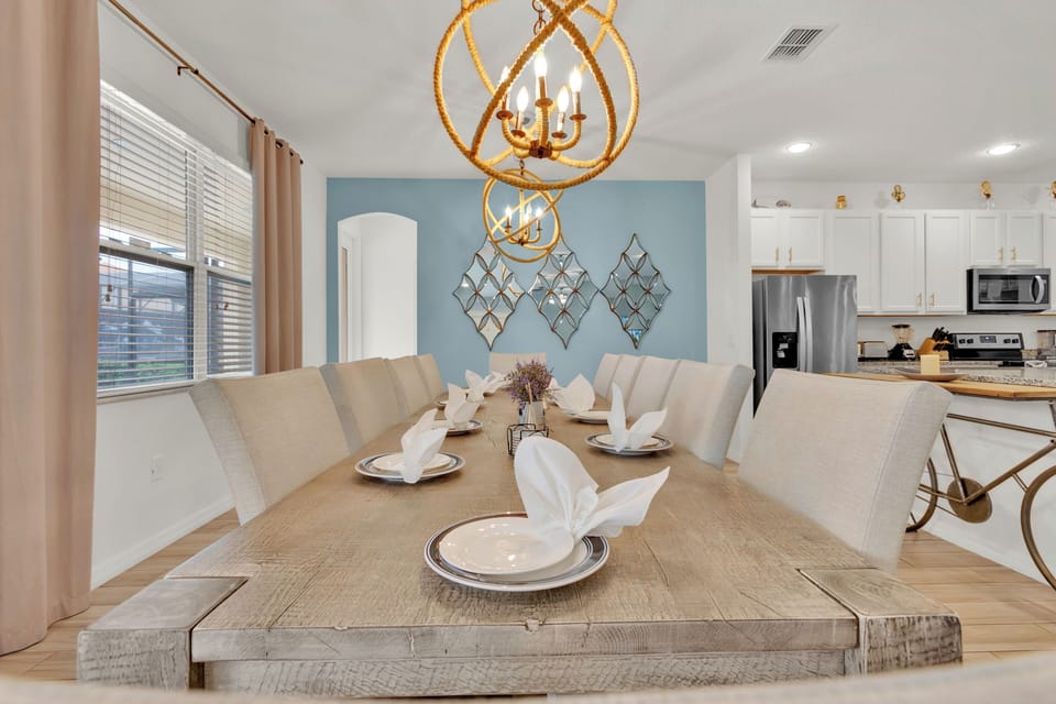 Dining Room (2)