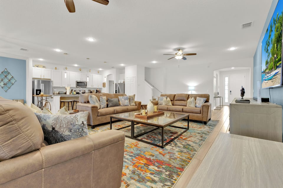 Living Room (3)