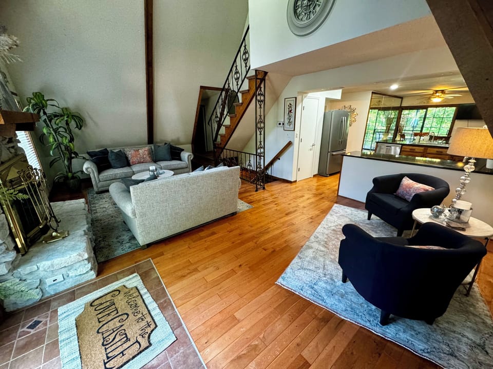 Front room into kitchen