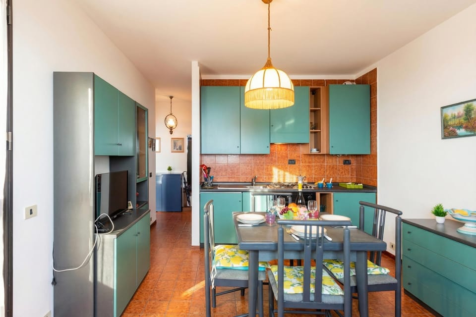Kitchen and dining area
