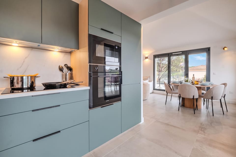 Kitchen and dining area