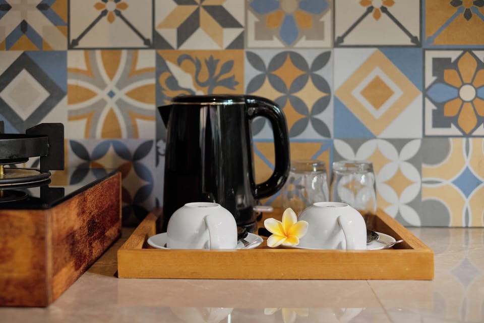 One Bedroom Villa with Private Pool | Private kitchen | Electric kettle, dining tables
