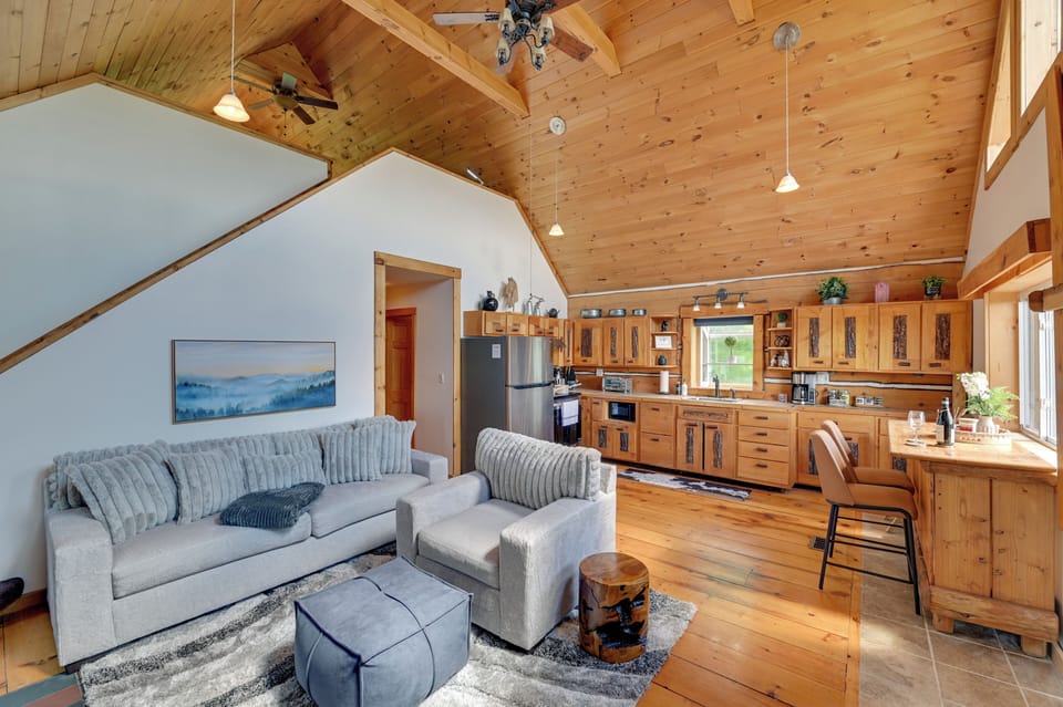 Living Room | Free WiFi | Smart TV | Wood-Burning Stove | 1st Floor
