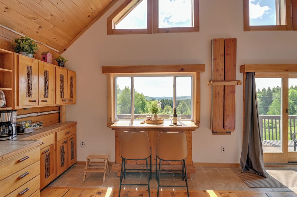 Dining Area | Dishware & Flatware Provided | Central Heat | 1st Floor