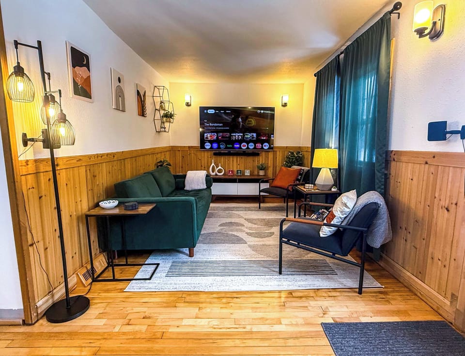 The cozy living room at cozy cottage. 