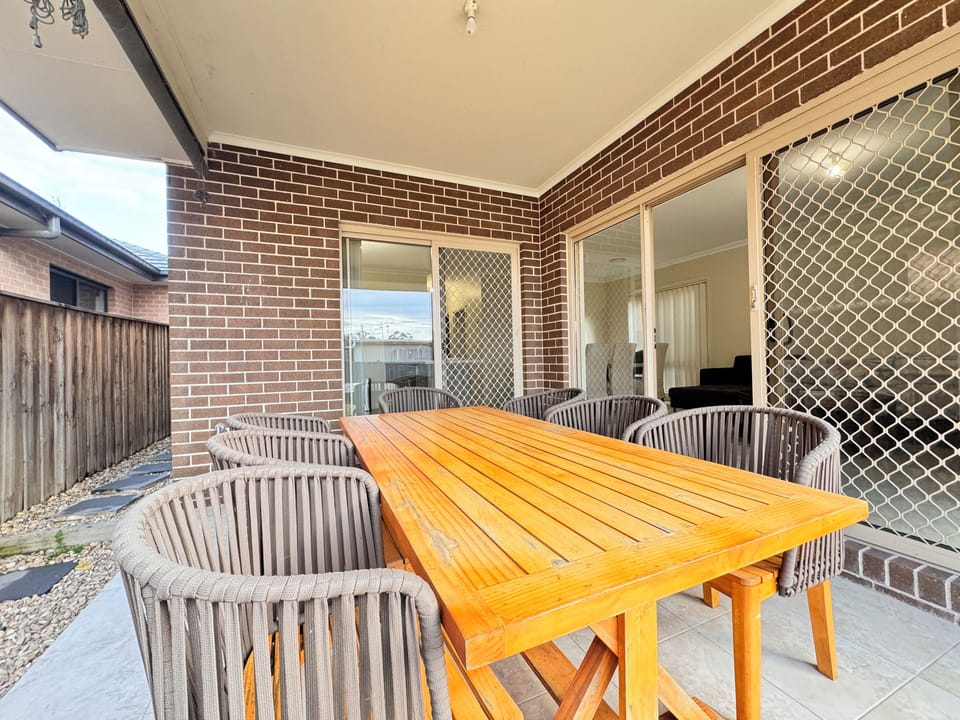 Outdoor dinning table with chairs
