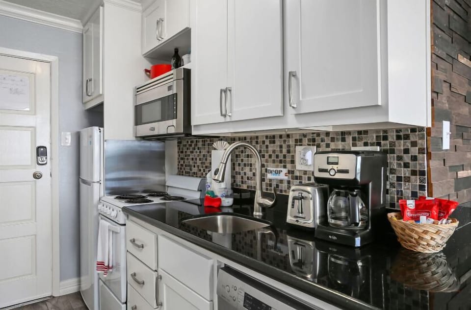 Cute little kitchen that is small but quite capable of cooking up something delicious!  Coffee statiion will be set up for your enjoyment