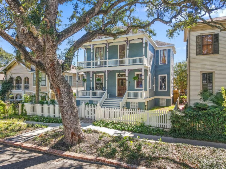 Beautiful, historical estate