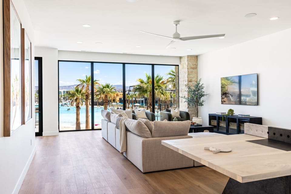 House, Multiple Bedrooms | Living area | Smart TV