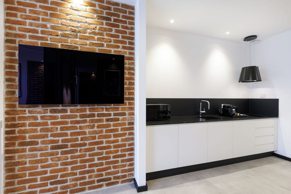 Superior Apartment | Private kitchen | Mini-fridge, microwave, stovetop, espresso maker