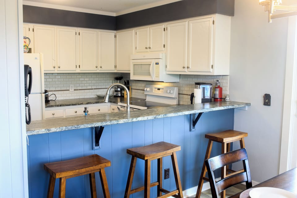 Cook up your faves and enjoy at the breakfast bar 