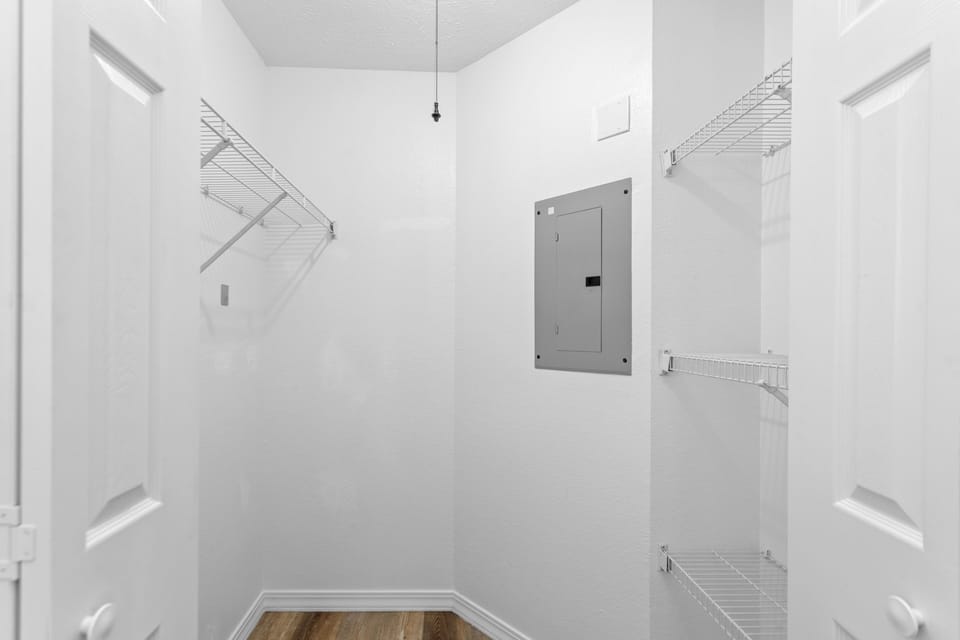 Walk in Closet 