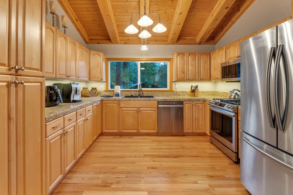 The fully equipped kitchen has everything you need to prepare home-cooked meals during your stay.