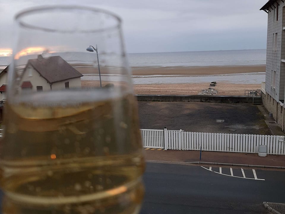 Beach/ocean view