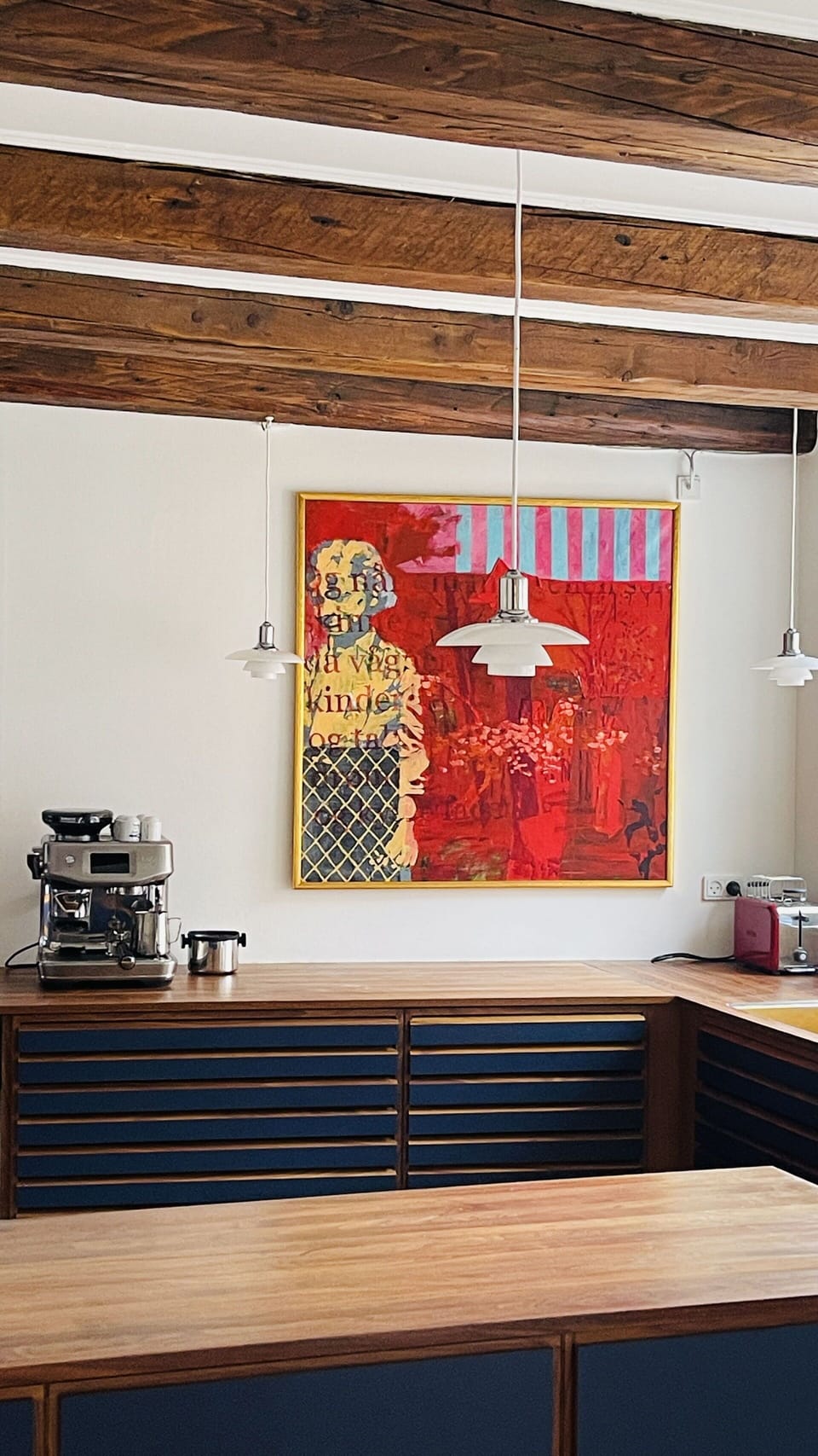 Room Detail