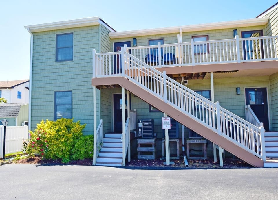 Condo, 2 Bedrooms | Exterior