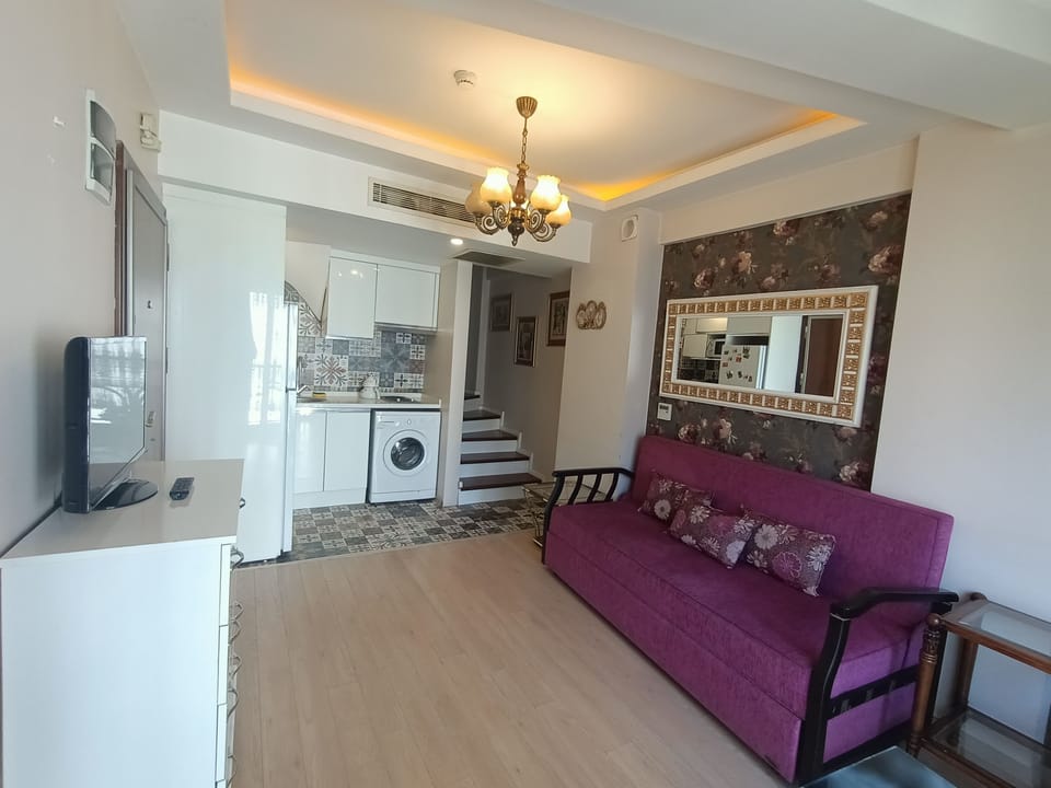 Deluxe Suite, Vineyard View | Egyptian cotton sheets, premium bedding, laptop workspace, free WiFi