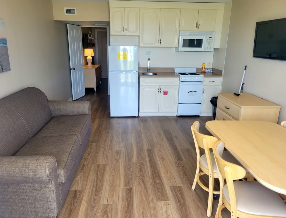 In-room safe, blackout drapes, iron/ironing board, WiFi (free)