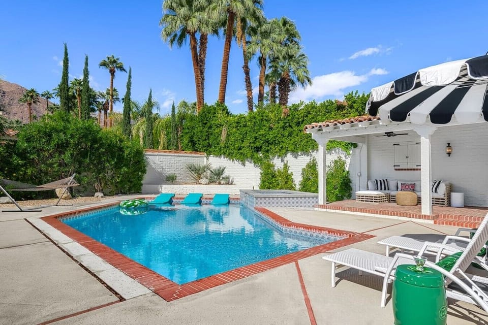 Pool, Spa, Six Chaise Lounges, Two Fire Pits, Hammock, Bocce Ball