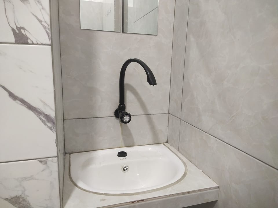 Shower, towels, soap