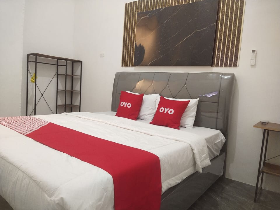 Deluxe Double Room | Soundproofing, WiFi (free), bed sheets