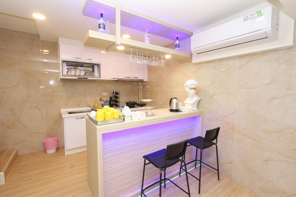 Private kitchenette