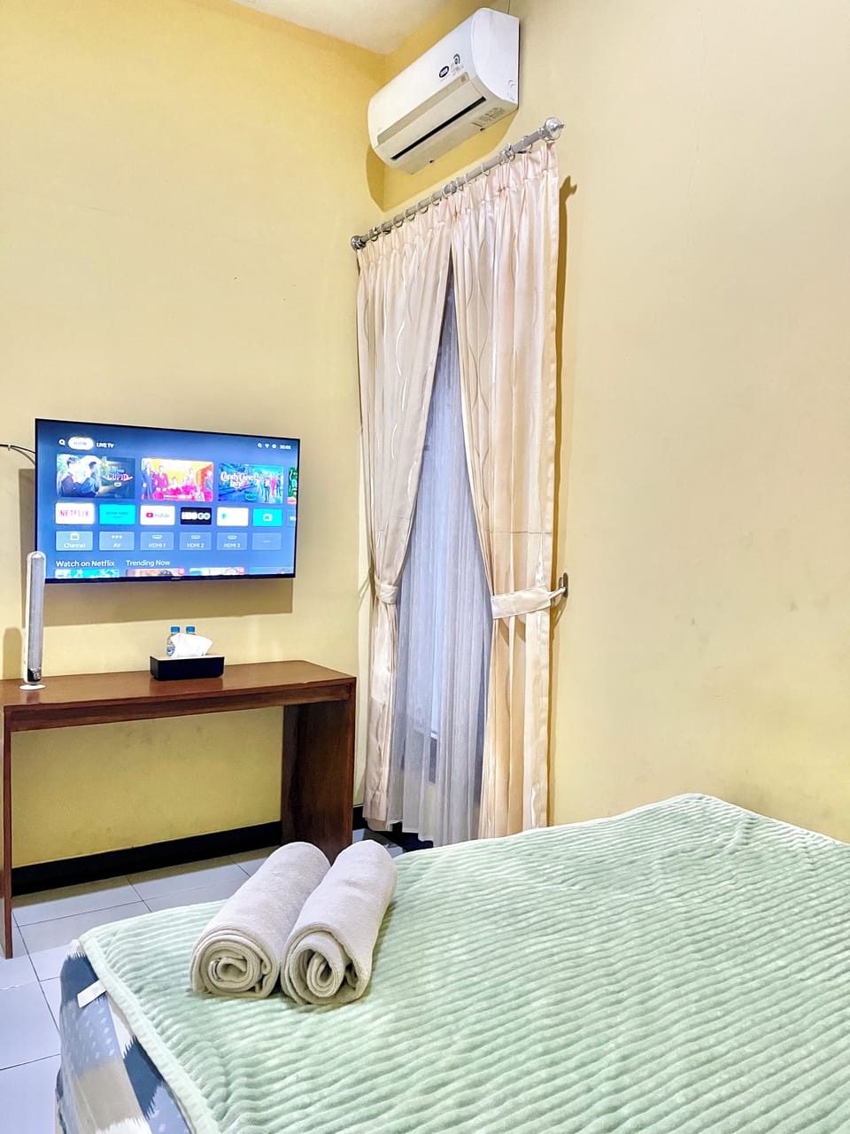 Deluxe Room | Bed sheets