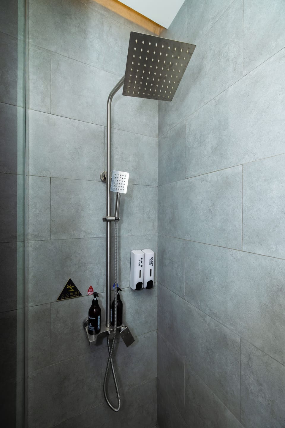 Superior Double Room | Bathroom | Slippers, bidet