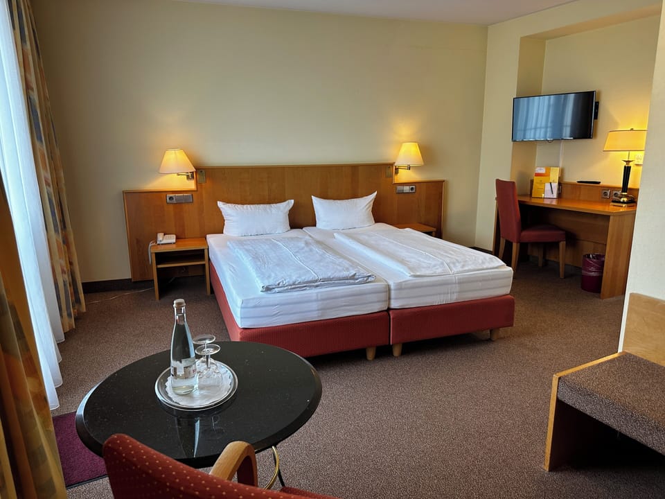 Standard Double Room | Hypo-allergenic bedding, desk, laptop workspace, soundproofing