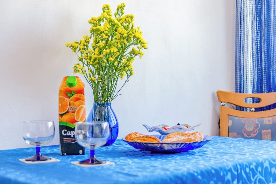 Studio (Studio Apartment Ecija (ST)) | Dining room