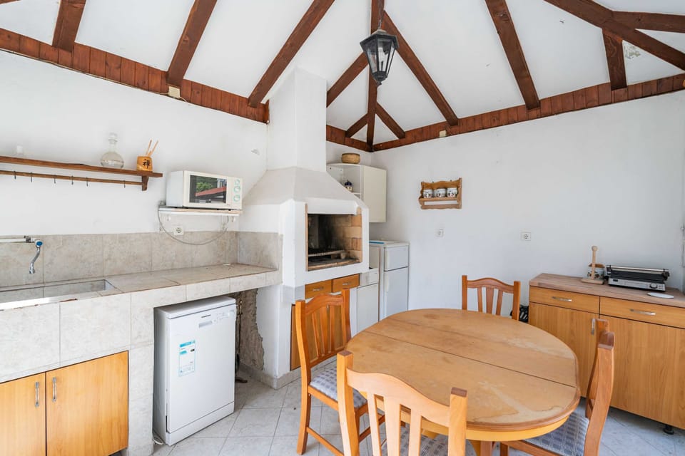 Apartment (Two Bedroom Apartment with Terrace an) | Fireplace
