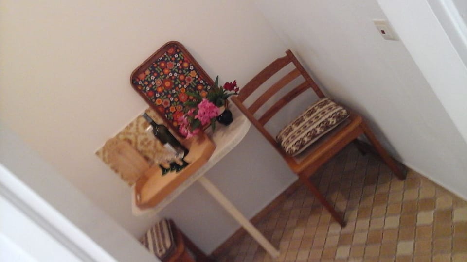 Studio (Studio Apartment) | Dining room