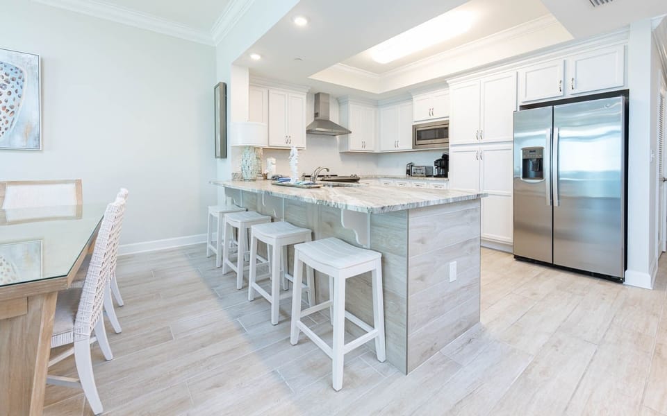 Condo, 3 Bedrooms | Private kitchen | Coffee/tea maker, fridge, oven