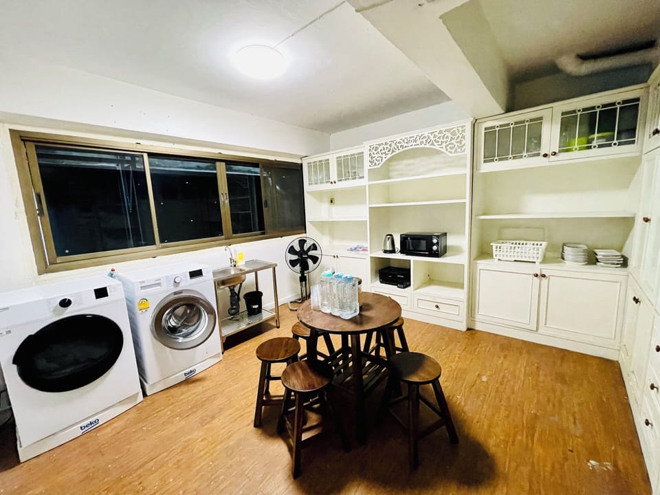 Basic Shared Dormitory | Private kitchen | Microwave, cookware/dishes/utensils, ice maker, kitchen islands