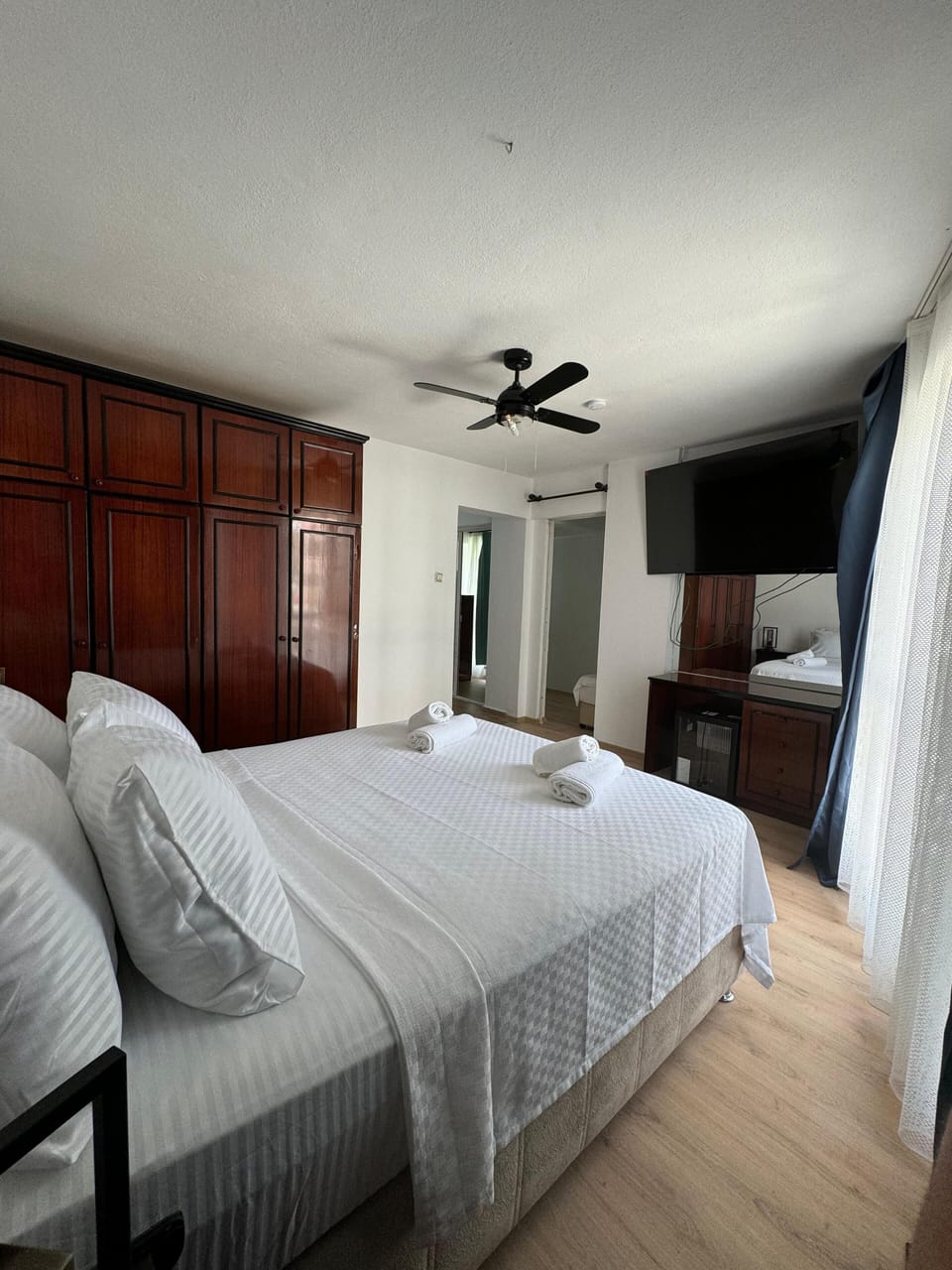 Standard Triple Room, City View | Egyptian cotton sheets, premium bedding, Select Comfort beds, minibar