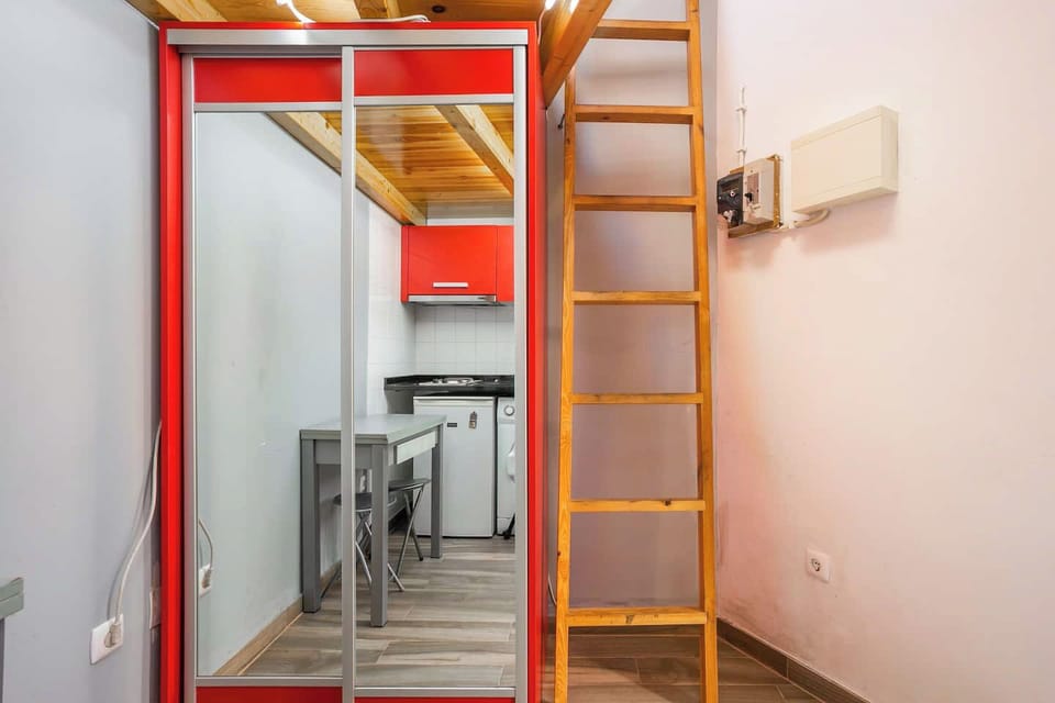 Apartment (0 Bedroom) | Interior
