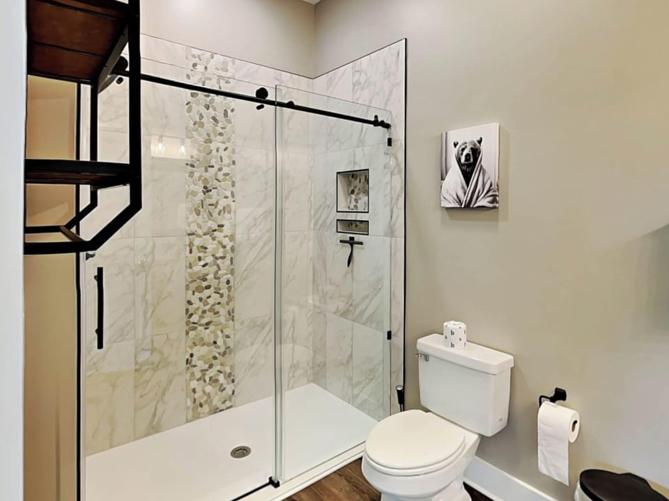 Center Stage by Taylor Made Deep Creek Apartment in McHenry