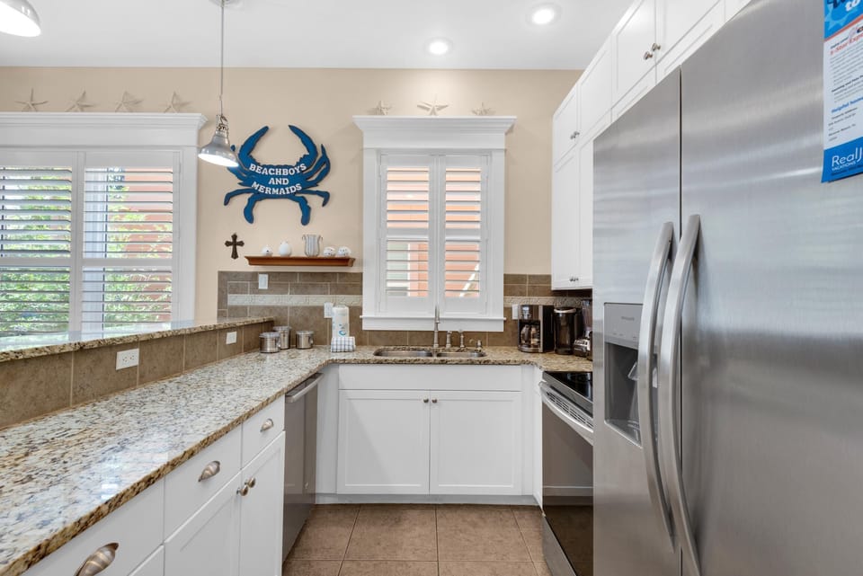 House, Multiple Beds (Beachboys & Mermaids) | Private kitchen | Oven, toaster