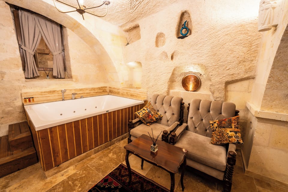 Superior Double Room, 1 King Bed, Hot Tub, Courtyard View | Premium bedding, Select Comfort beds, individually decorated